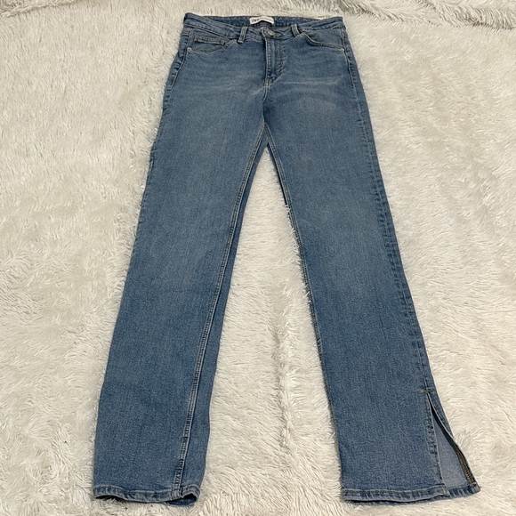 Zara Denim - 🕯️ Zara Split Hem Jeans